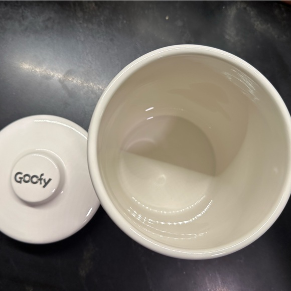 Disney Goofy Ceramic Cookie Jar - Picture 3 of 8